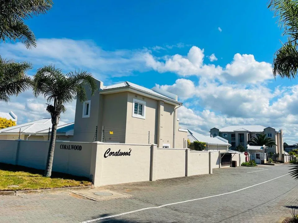 3 Bedroom Apartment / flat for sale in Beacon Bay North
