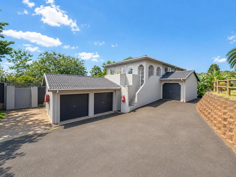 3 Bedroom Townhouse for sale in Sunningdale