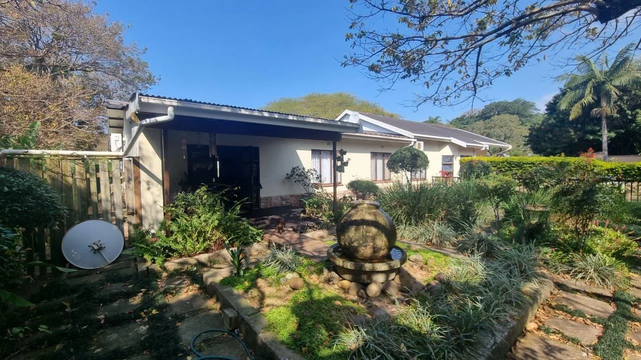 4 Bedroom House for sale in Sea Park