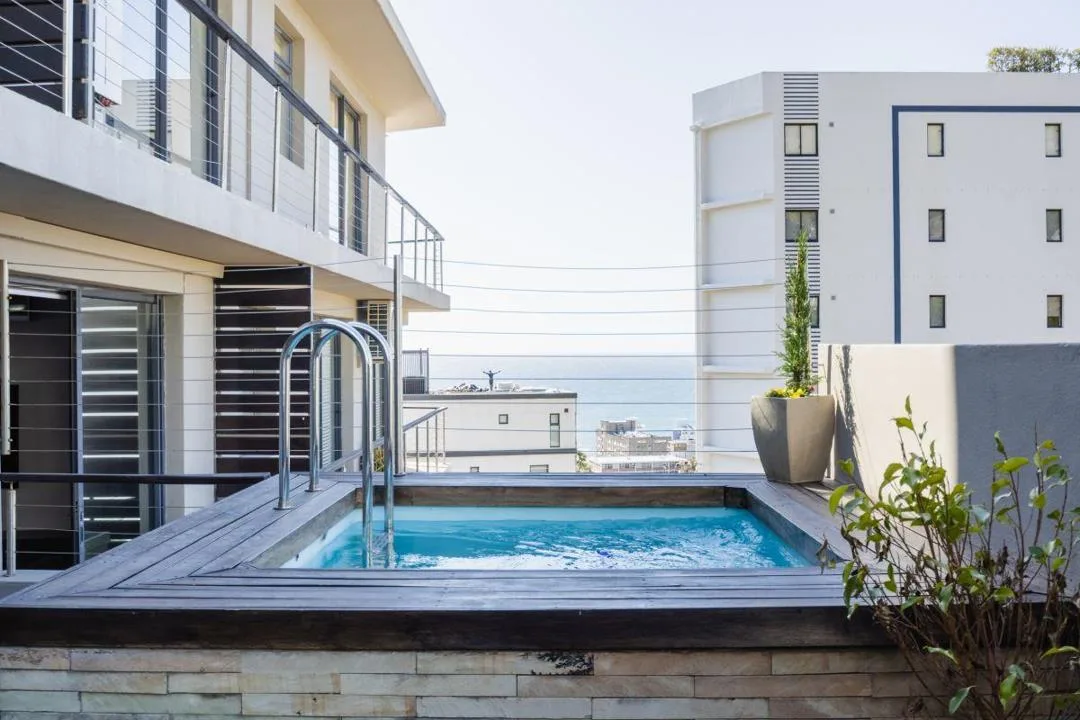 2 Bedroom Apartment / flat for sale in Sea Point