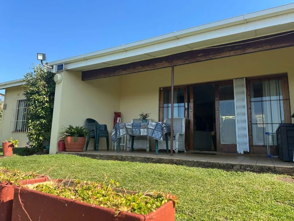 3 Bedroom Townhouse for sale in Port Edward
