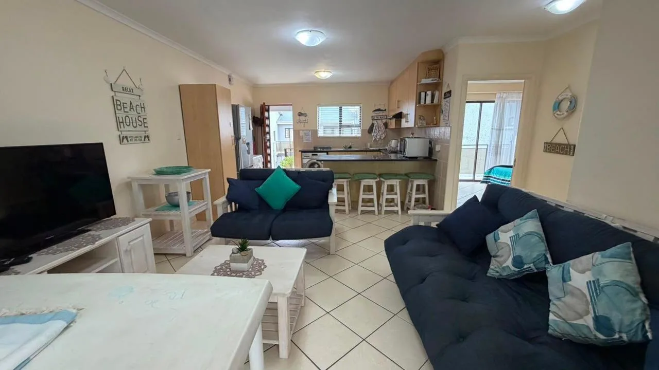 2 Bedroom Apartment / flat for sale in Hartenbos Central