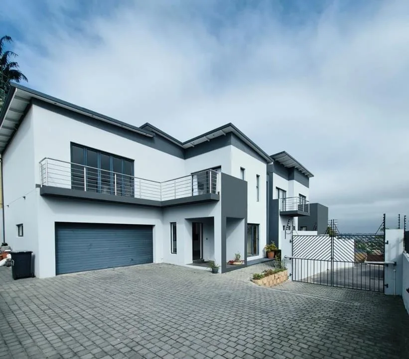 5 Bedroom House for sale in Kaapsig