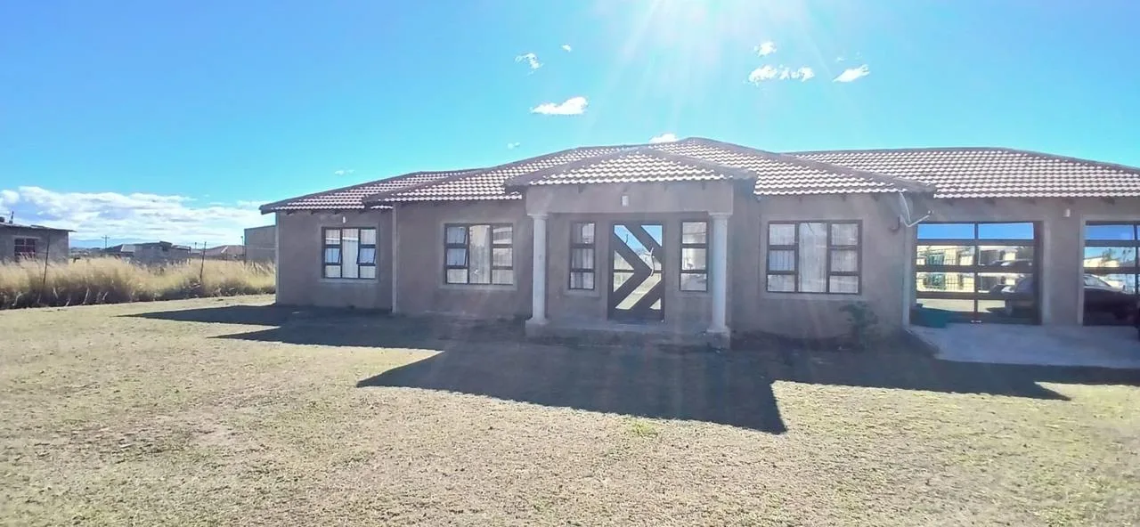 3 Bedroom House for sale in Estcourt