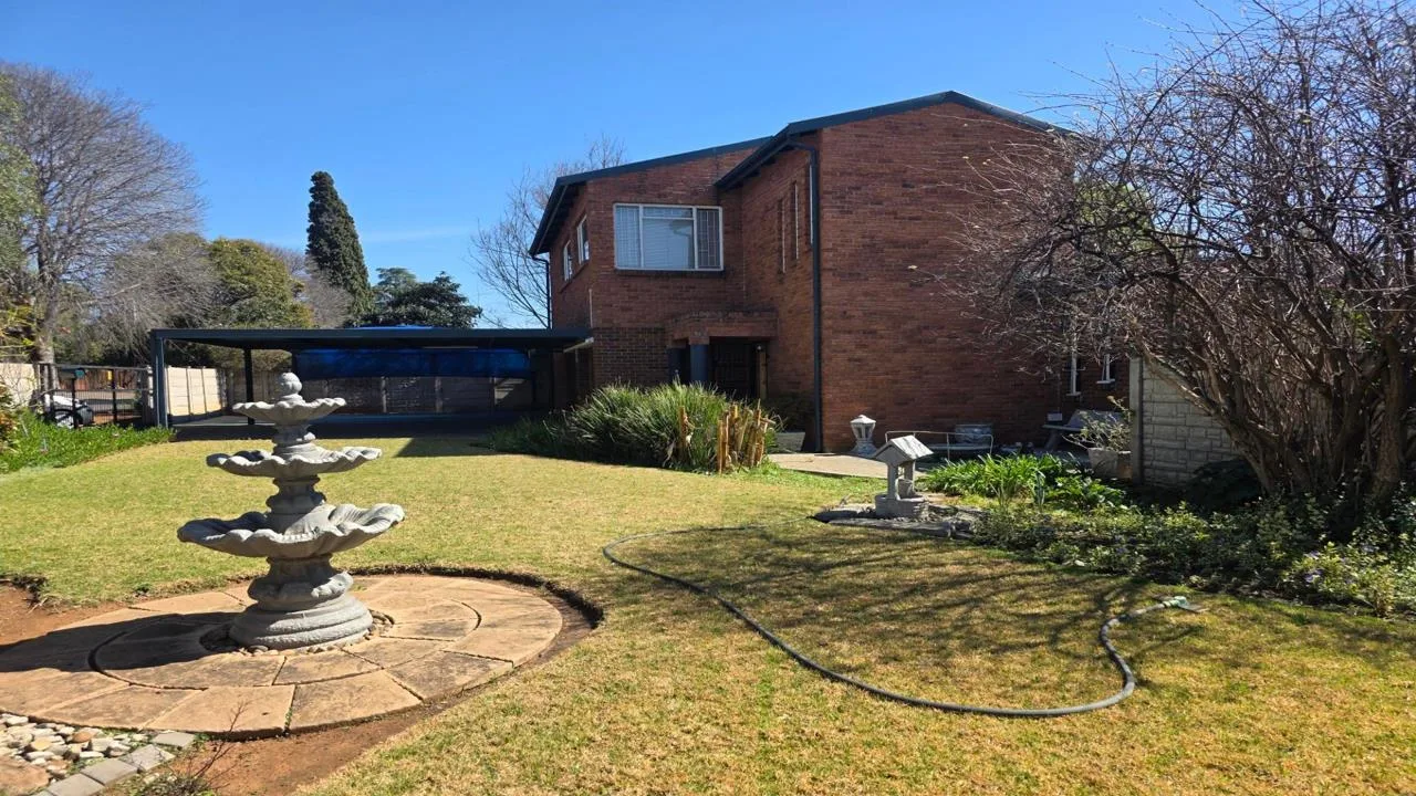 4 Bedroom House for sale in Fichardt Park