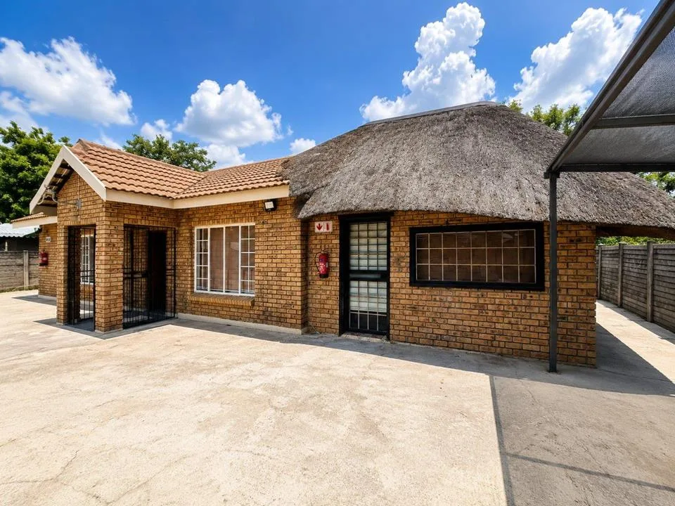 4 Bedroom House to rent in Oos Einde