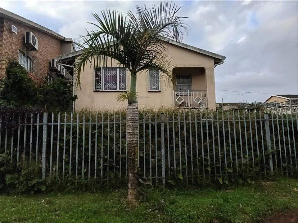 3 Bedroom House for sale in Crossmoor