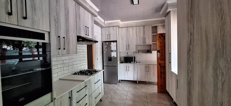 4 Bedroom House to rent in Potchefstroom South