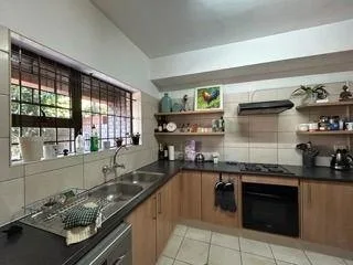 3 Bedroom Townhouse to rent in Table View