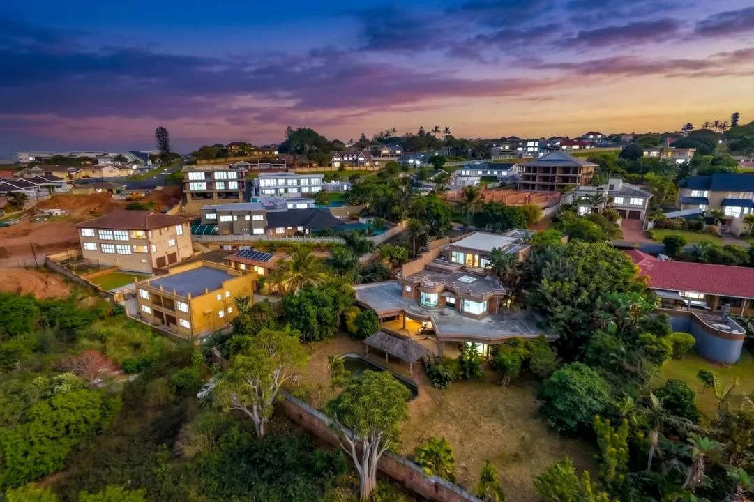 5 Bedroom House for sale in La Mercy