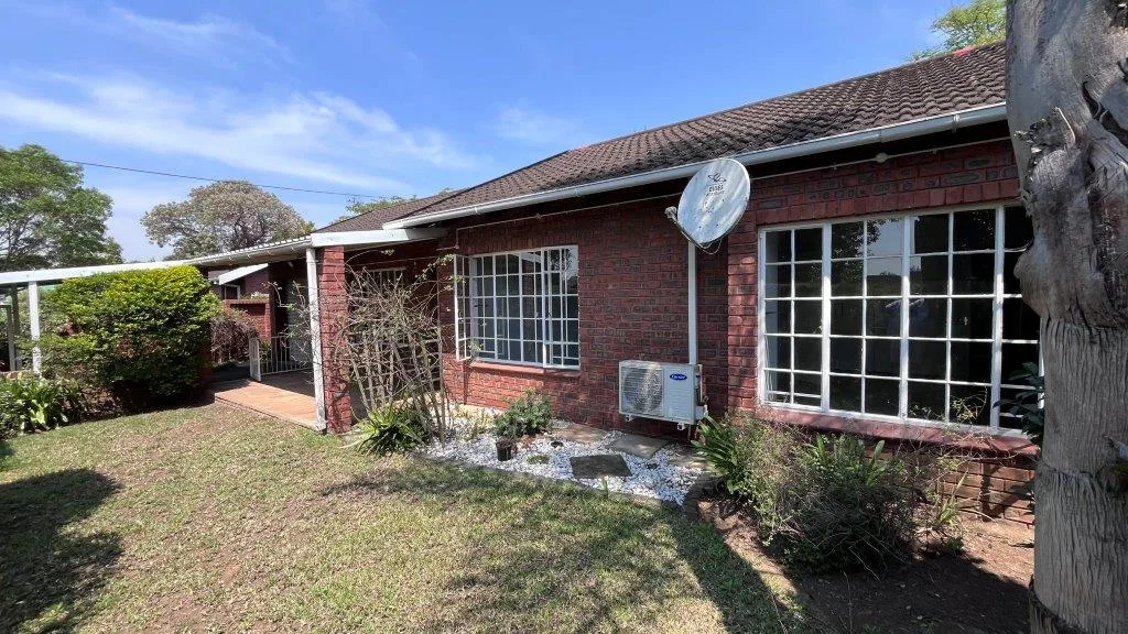 2 Bedroom Townhouse for sale in Scottsville