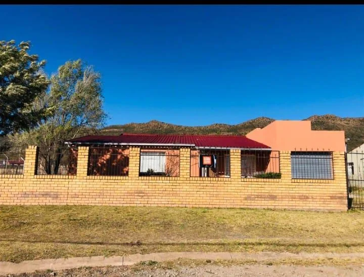 3 Bedroom House for sale in Ezibeleni