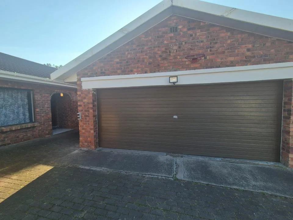 4 Bedroom House for sale in Nahoon Valley