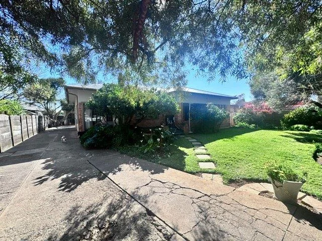 3 Bedroom House for sale in Potchefstroom South