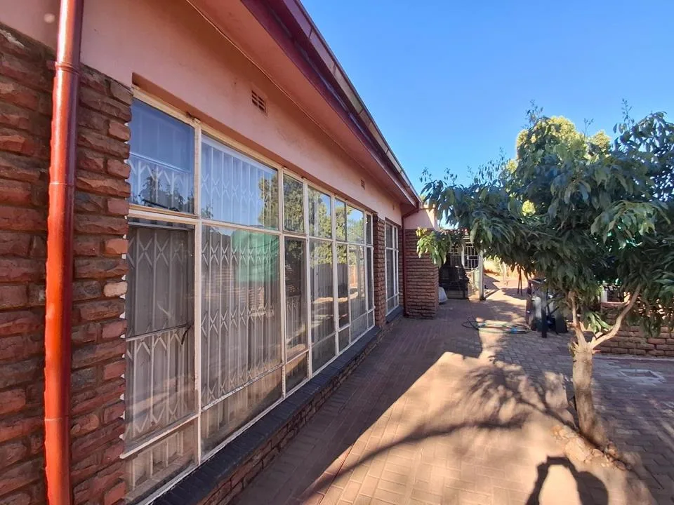 4 Bedroom House for sale in Impala Park