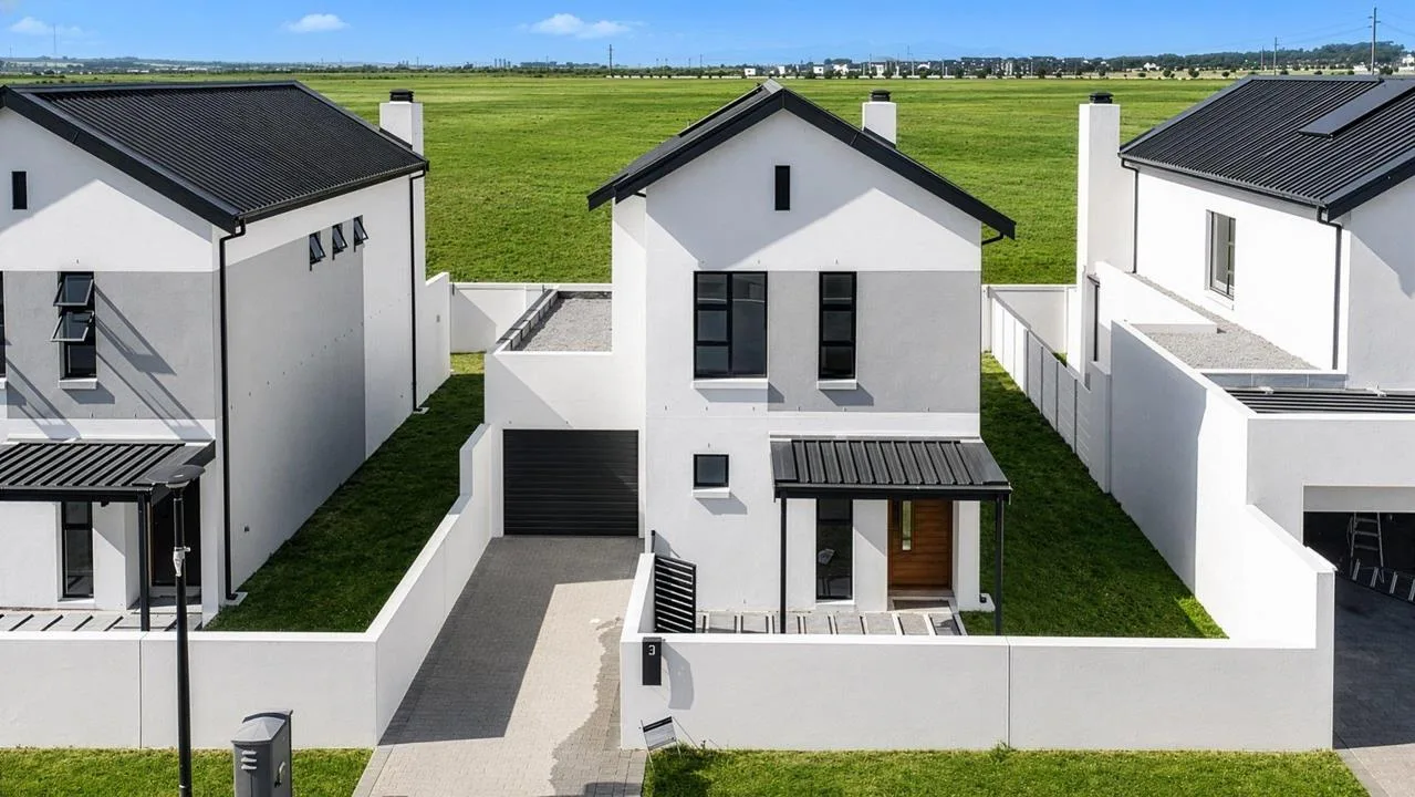3 Bedroom House to rent in Le Coste Estate