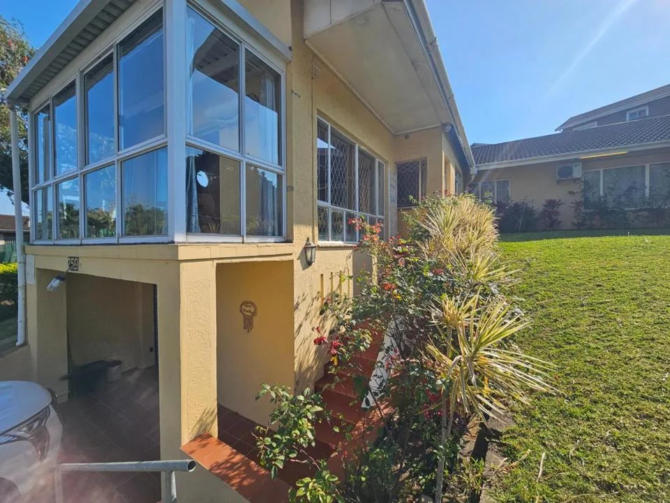 4 Bedroom House for sale in Avoca