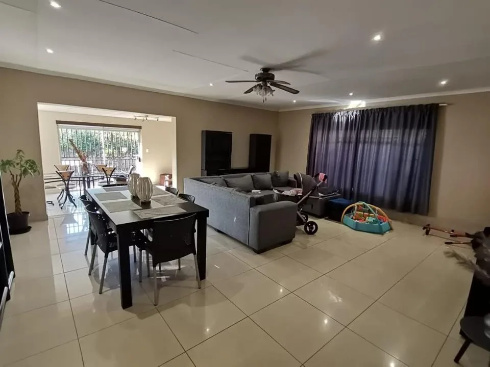4 Bedroom House for sale in Vaalpark