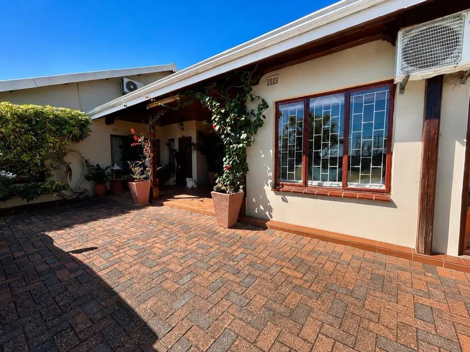 5 Bedroom House for sale in Musgrave
