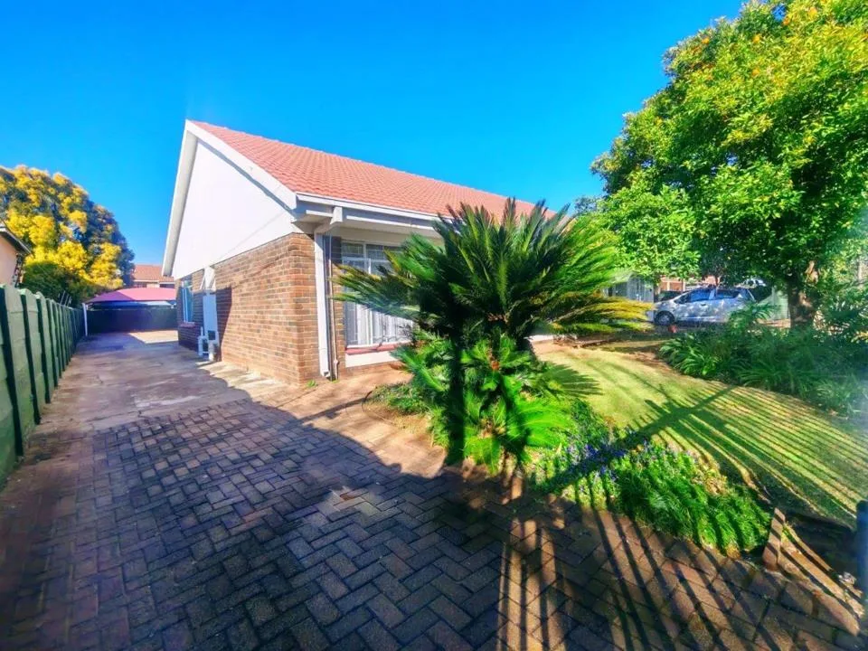 House for sale in Bult West