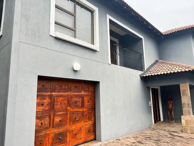 4 Bedroom House for sale in Onverwacht