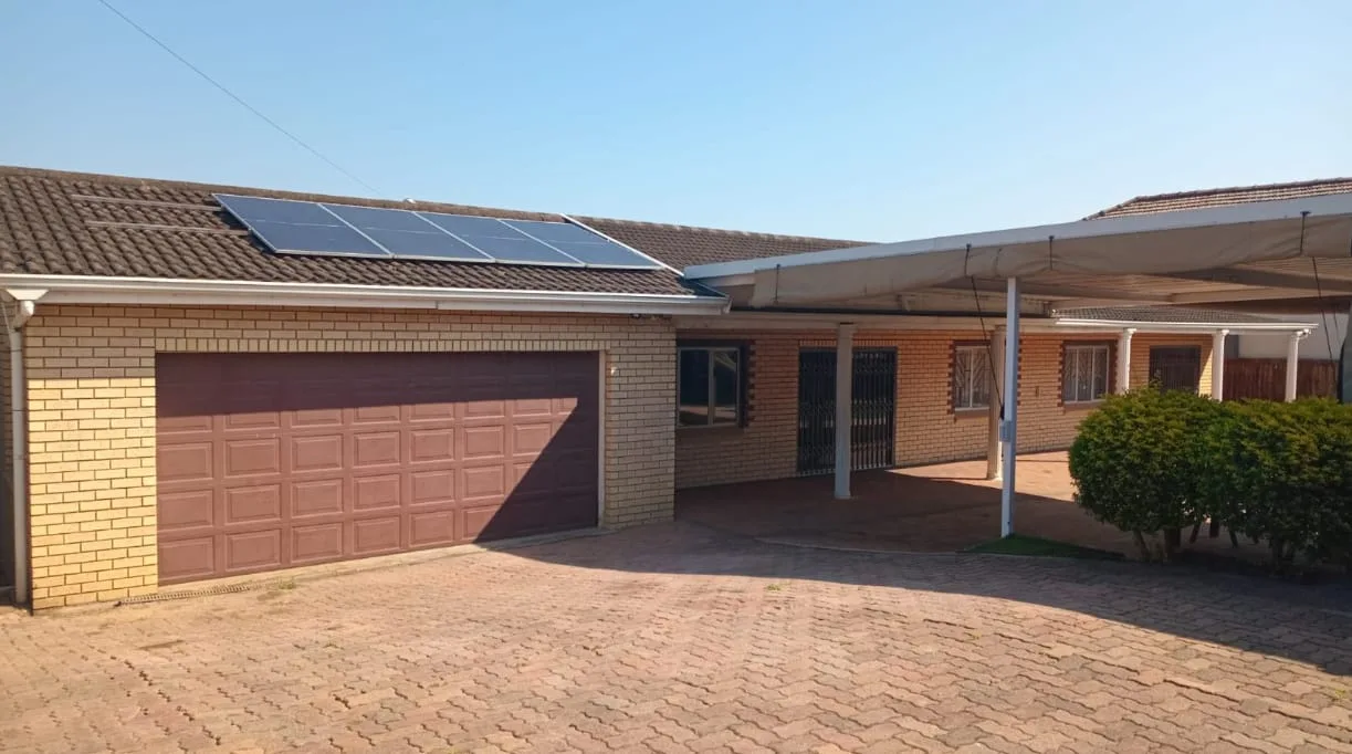 4 Bedroom House for sale in Malvern