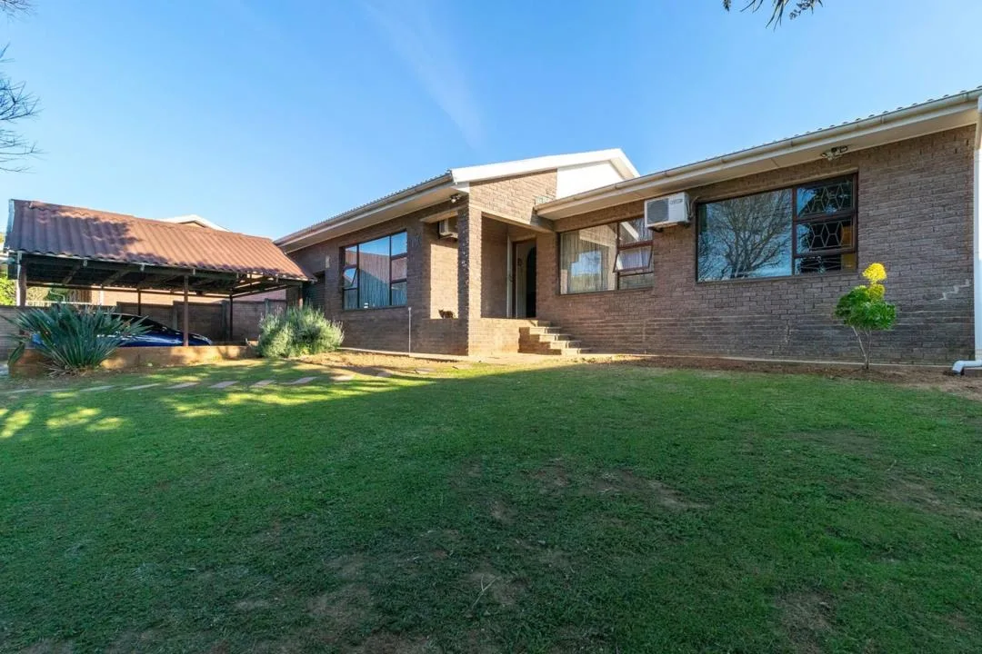 3 Bedroom House for sale in Strelitzia Park