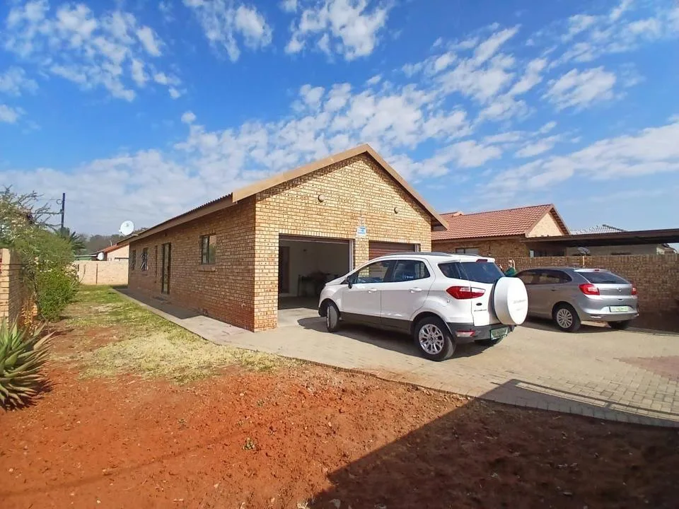 3 Bedroom House for sale in Cassandra