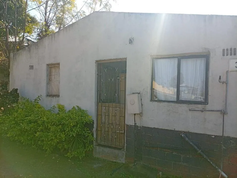 2 Bedroom House for sale in Umlazi Z