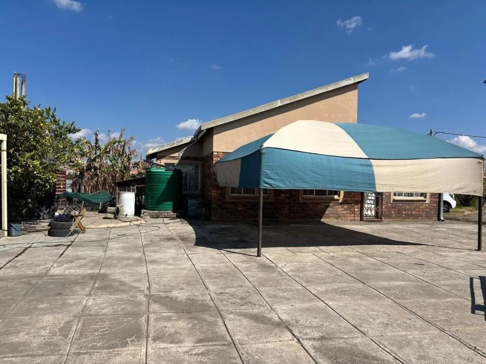 3 Bedroom House for sale in Seraleng