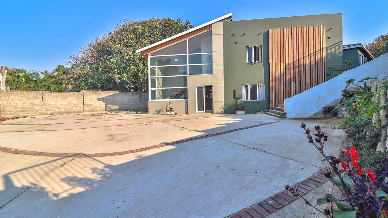 10 Bedroom House for sale in Blythedale