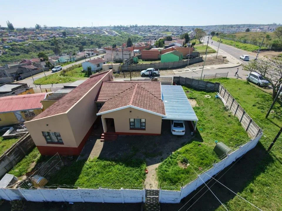3 Bedroom House for sale in Mdantsane Nu 2