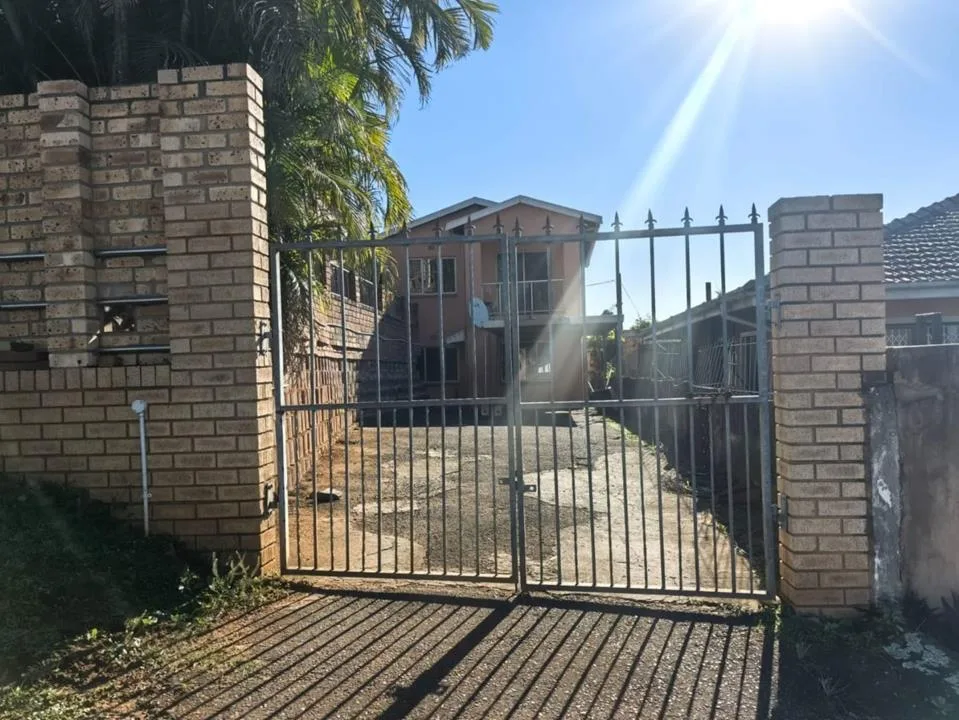 2 Bedroom Apartment / flat to rent in Montclair