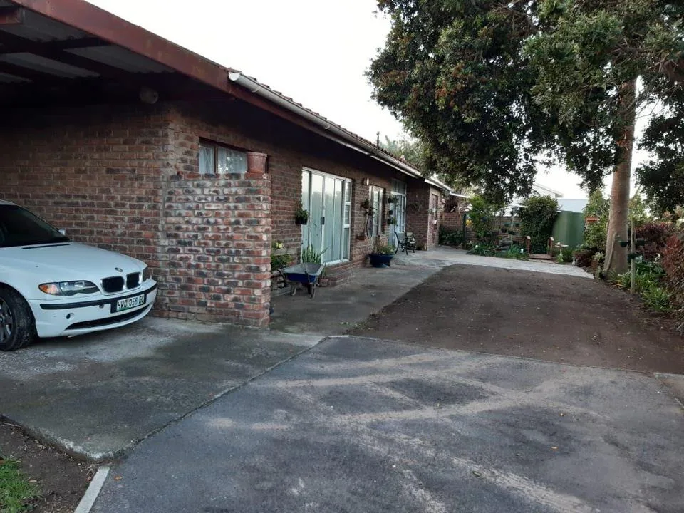 5 Bedroom House for sale in Queensberry Bay