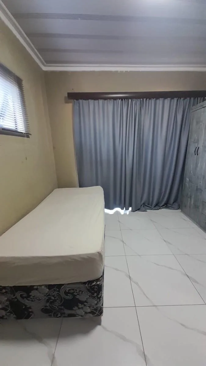 1 Bedroom House to rent in West Acres
