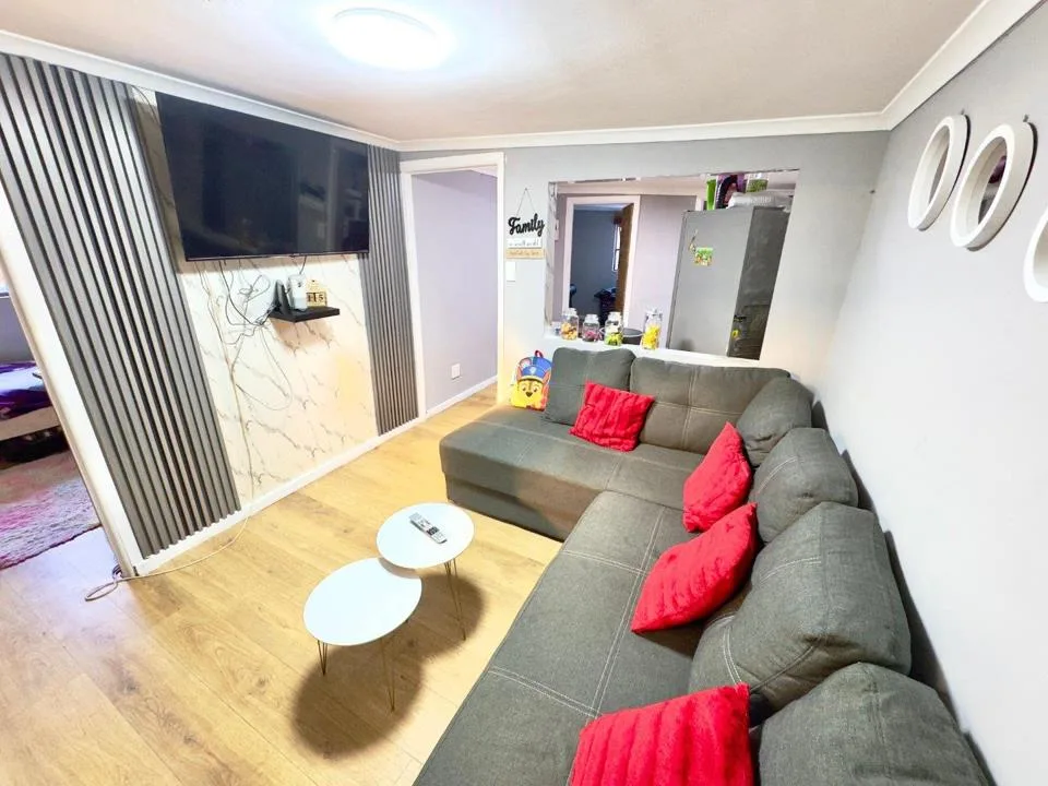 3 Bedroom Apartment / flat to rent in Steenberg