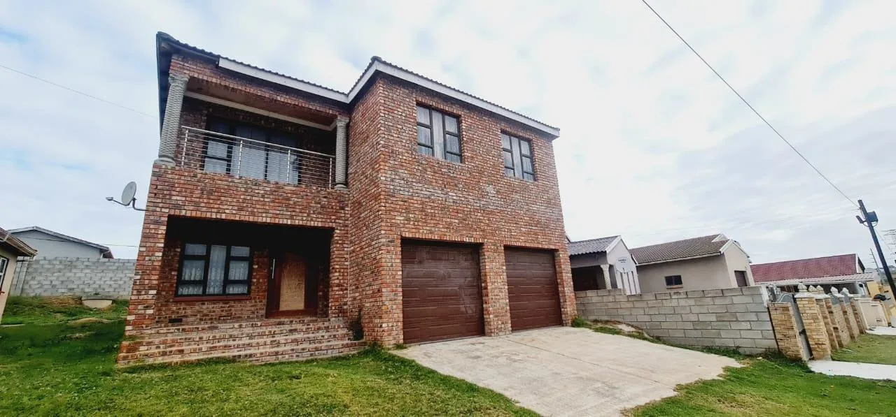 4 Bedroom House for sale in Kwadwesi