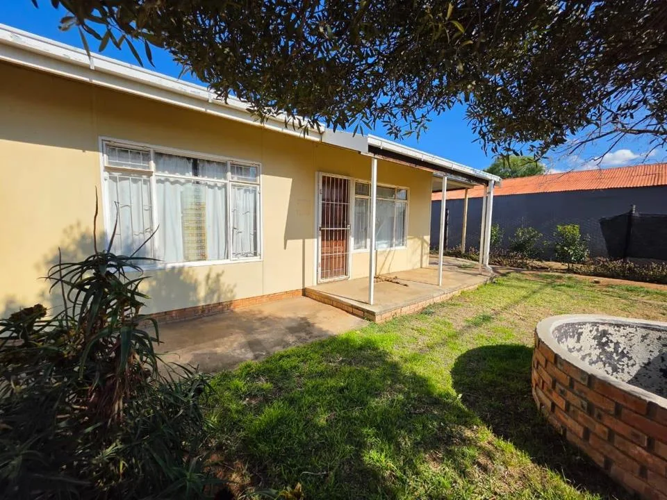 2 Bedroom House for sale in Boshof