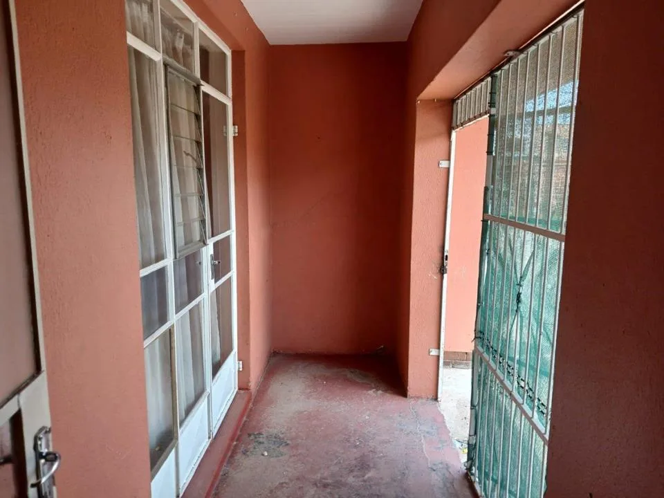2 Bedroom Apartment / flat to rent in Dagbreek Ext 4