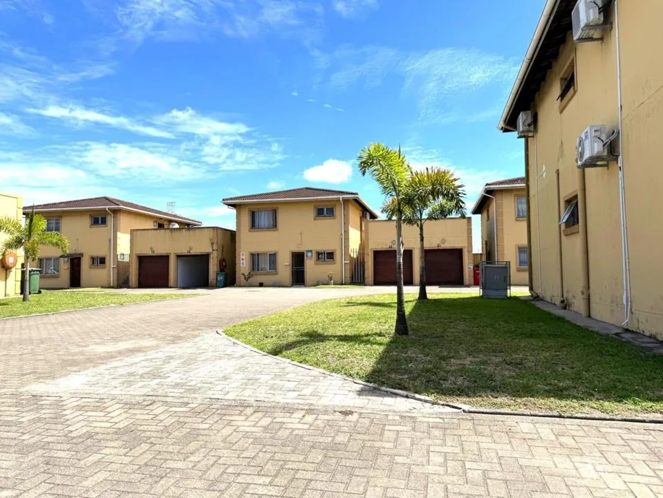 2 Bedroom Apartment / flat to rent in Veld En Vlei