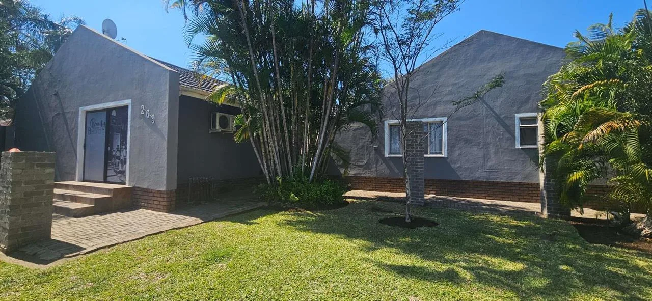 4 Bedroom House for sale in Phalaborwa