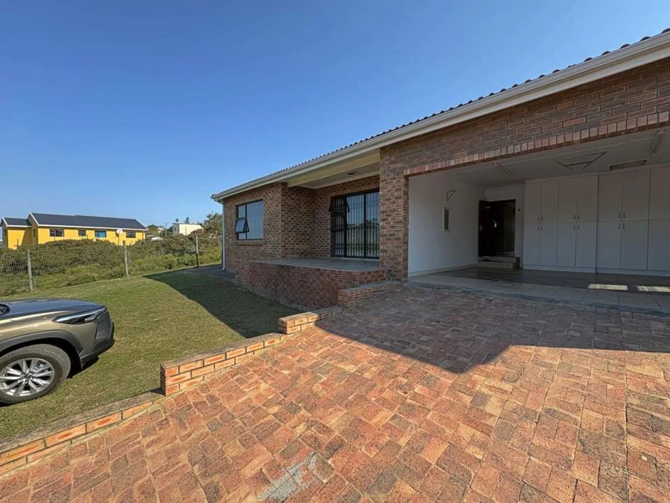 4 Bedroom House for sale in Port Alfred Central