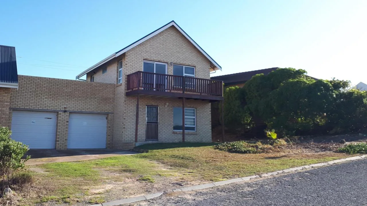 2 Bedroom House to rent in Oceanview Heights