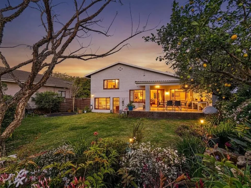 4 Bedroom Townhouse for sale in Hillcrest Central