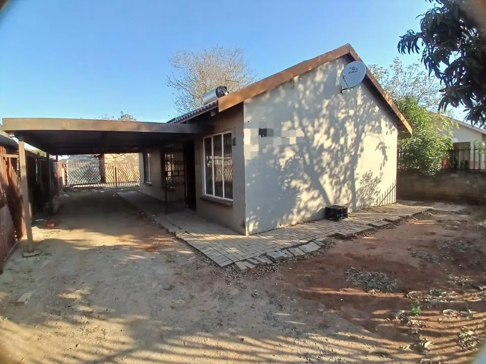 3 Bedroom House for sale in Boitekong