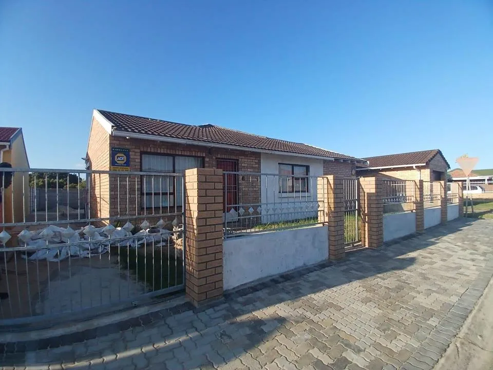 4 Bedroom House for sale in Humewood