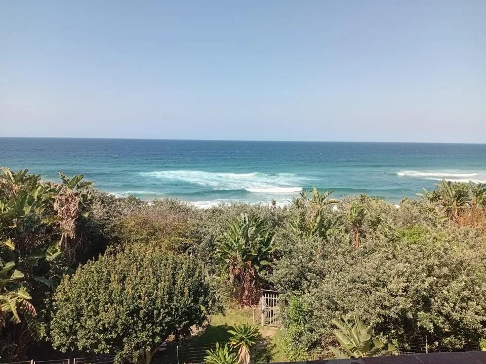 2 Bedroom Apartment / flat for sale in Lawrence Rocks