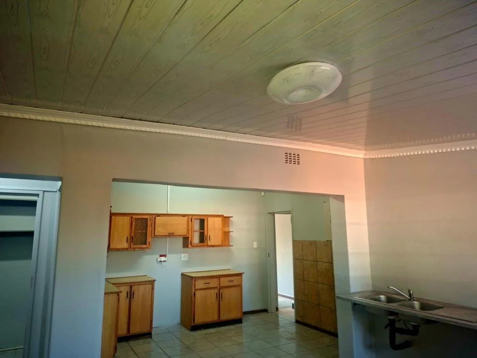 3 Bedroom House for sale in Schweizer Reneke