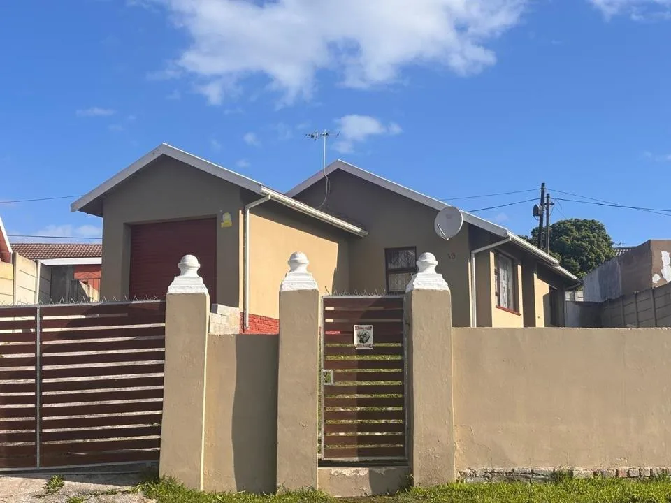 3 Bedroom House for sale in Kwamagxaki