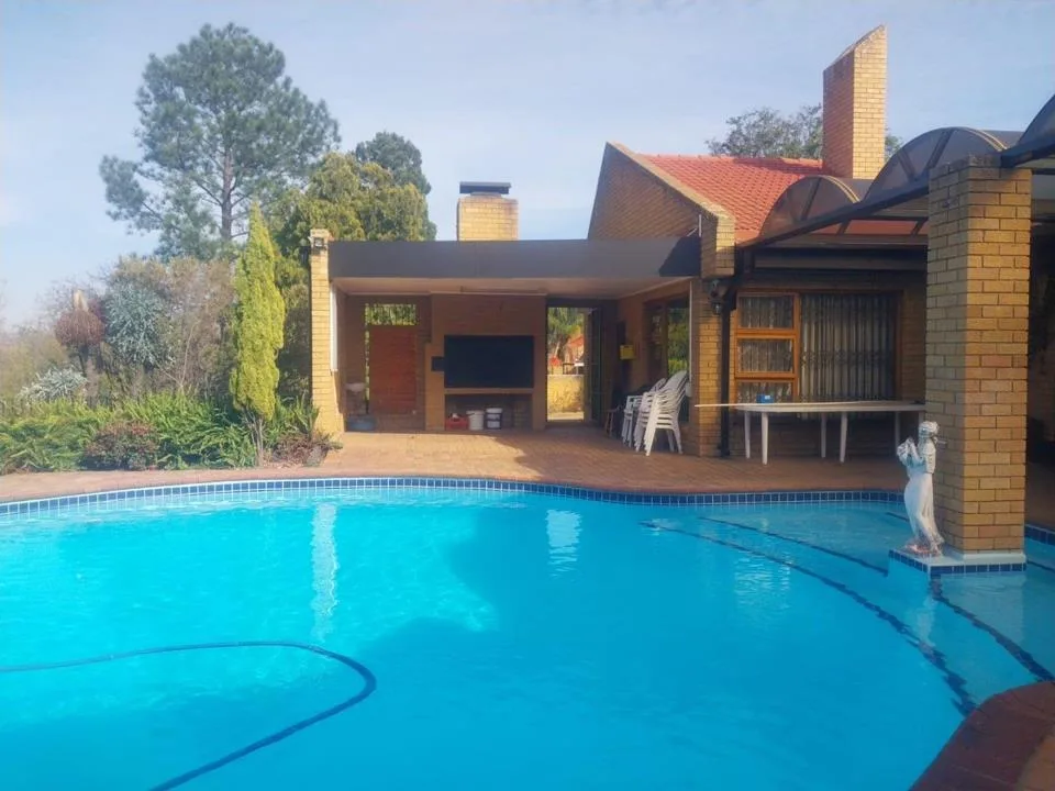 4 Bedroom House for sale in Hospitaalpark